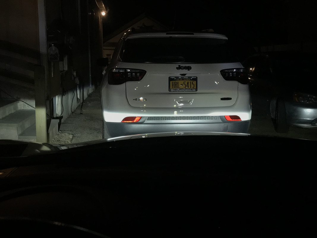 23728DF9-F0A8-4D24-BFA5-FF1D39C4073A