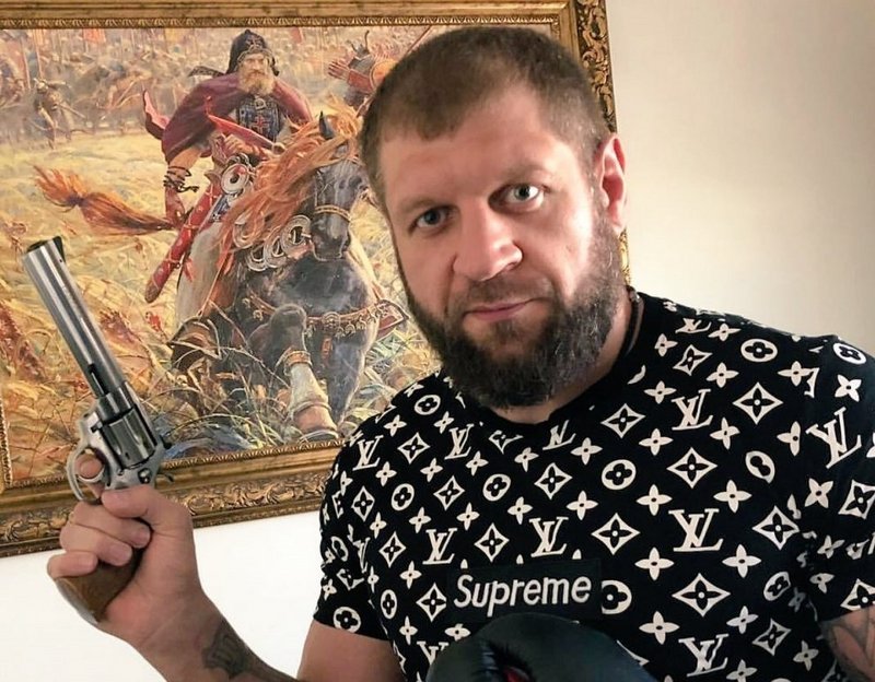 Александър Емеляненко е готов да отиде в Донбас