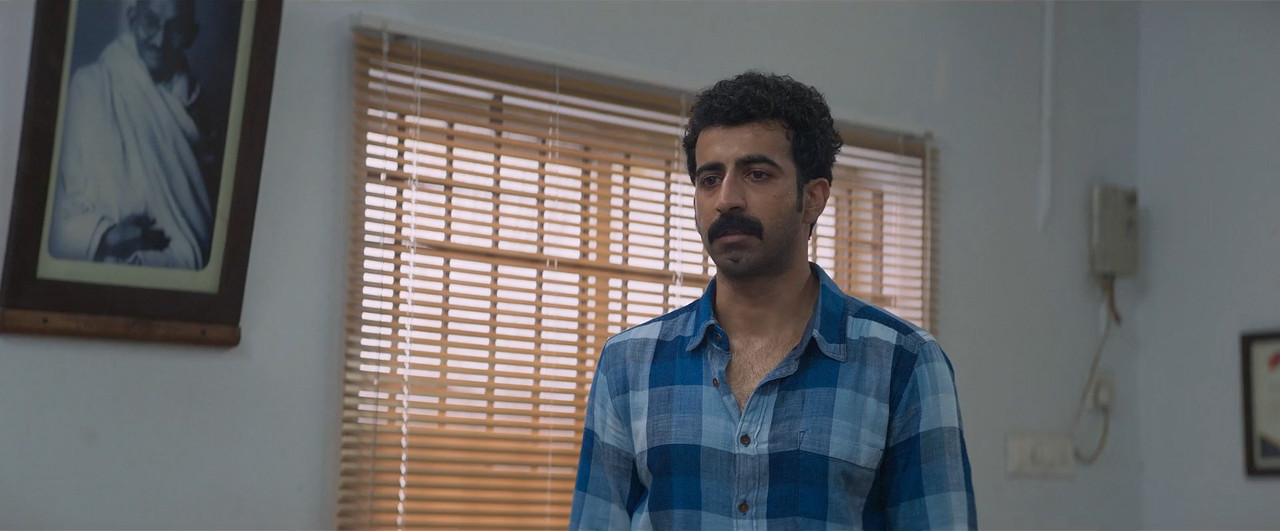 Ronth 2025 WebRip [Hindi + Tamil + Telugu + Malayalam + Kannada] 480p 720p 1080p ESub Screenshot