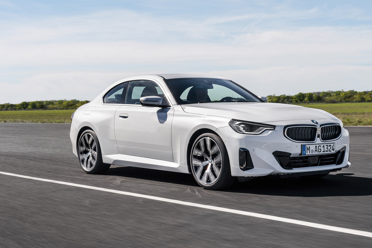 BMW220i(12)