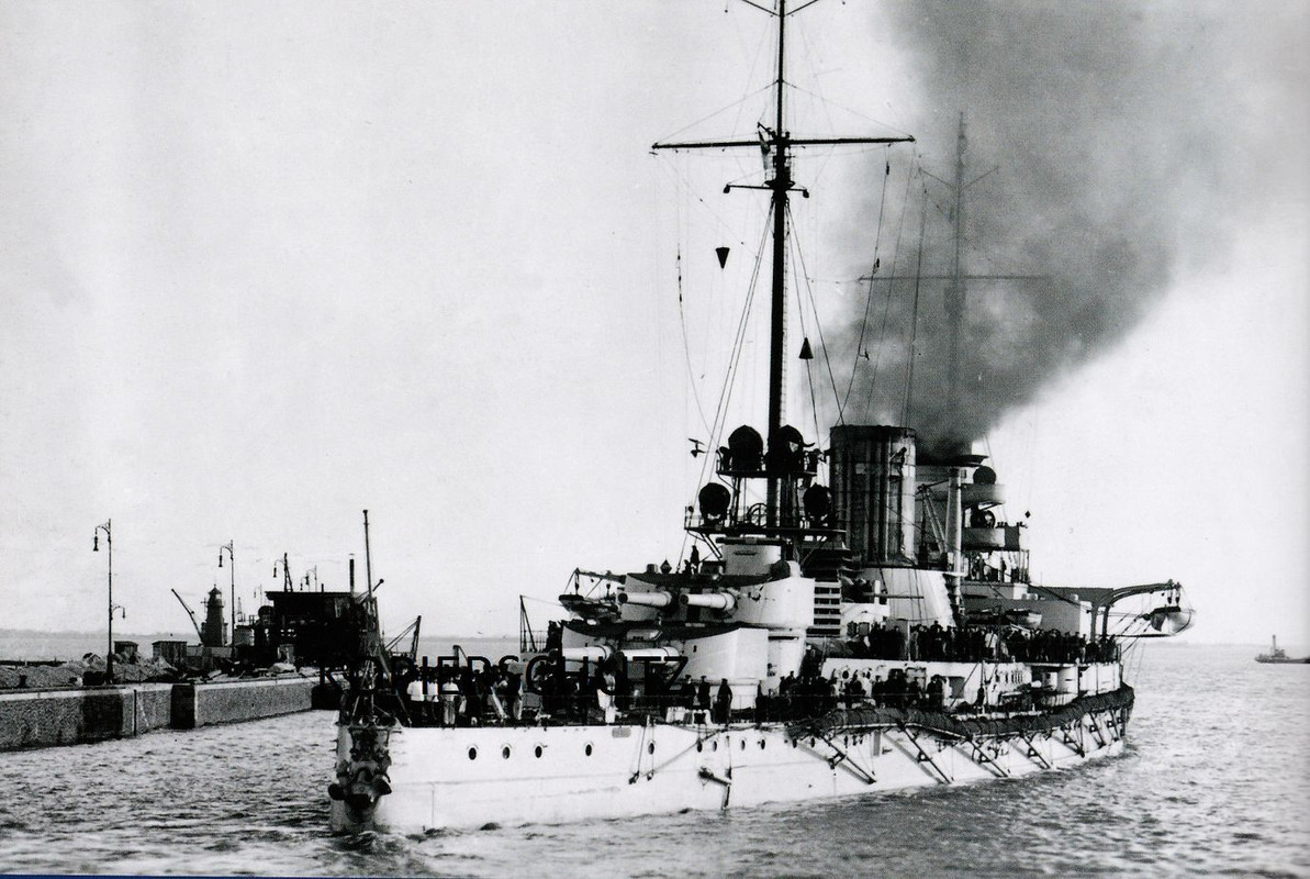 KAISERLICHE MARINE FOTO SCHLACHTKREUZER S.M.S. GOEBEN VERLÄßT WILHELMSHAVEN 1912