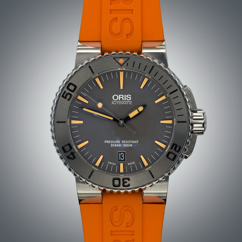 Oris Aquis Date 43 ref. 01 733 7653 4158-07 4 26 34EB Orange Rubber strap