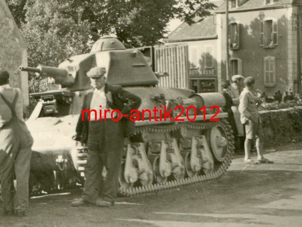Foto, Wehrmacht, erbeutete Hotchkiss H-39, Épois