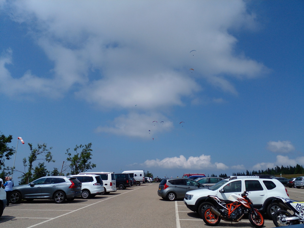 Gleitschirmflieger_Kalmit