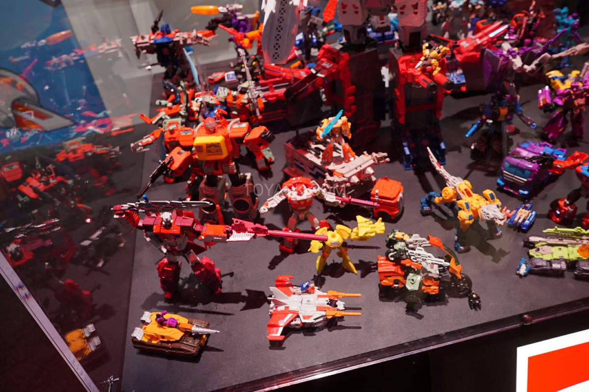 SDCC2016-Transformers-Titans-Return-038