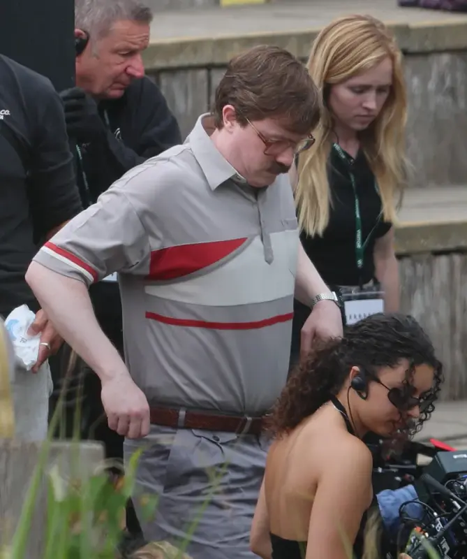 including-harry-grumpy-old-vernon-1010412453.webp