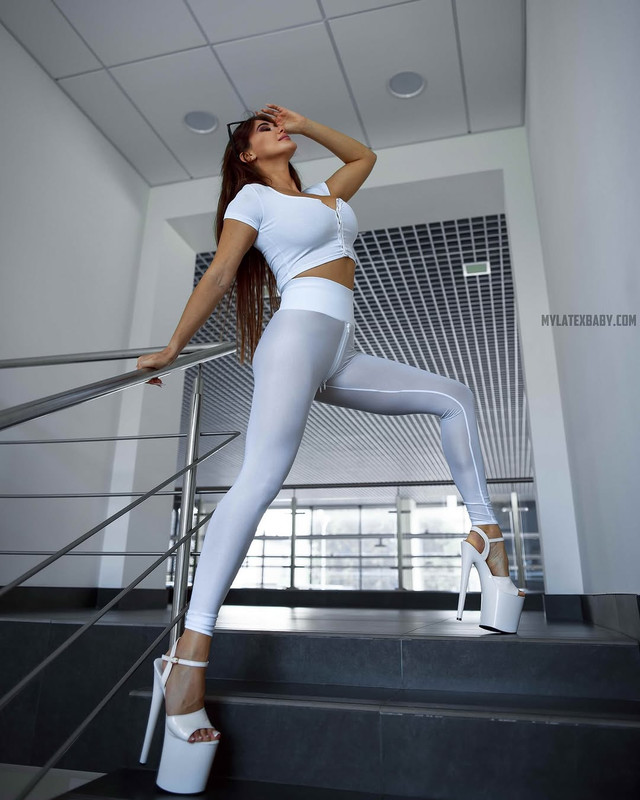 GG732Lady @gleammygirl☻@eugenechulitskyphoto☻Неповторима в своей привлекательности