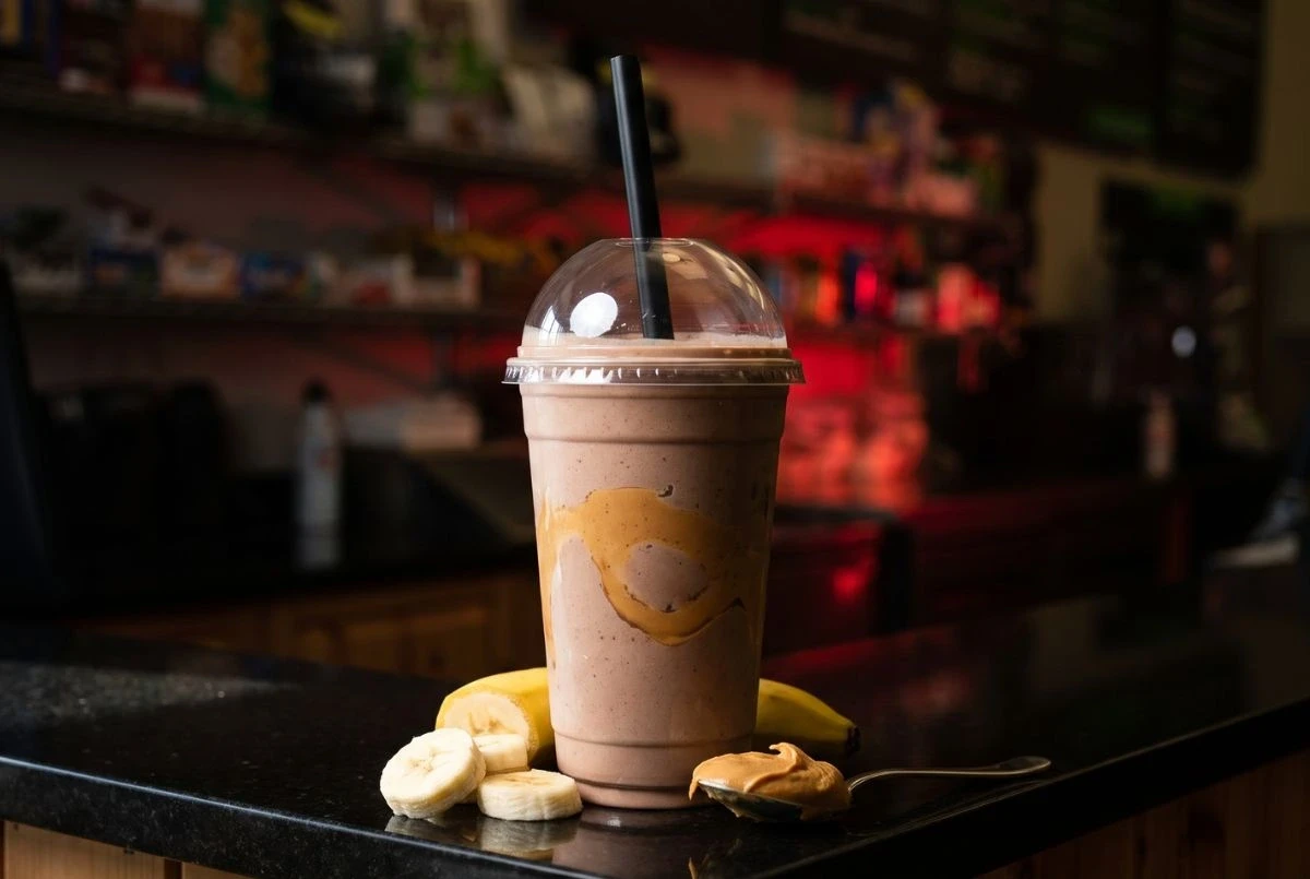 Banana Nut chocolate peanut butter protein shake at the Sportset Shakes bar