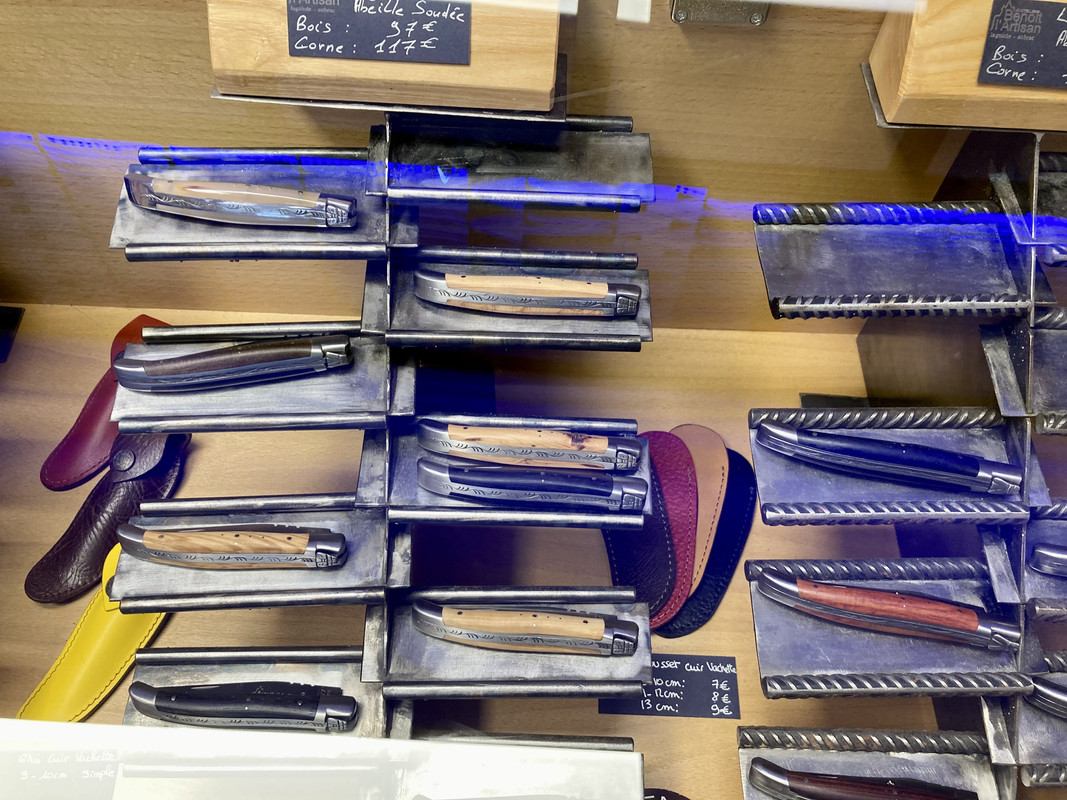 A7A49C14-6EE5-4D48-9BD6-60E8E6C6A6A8