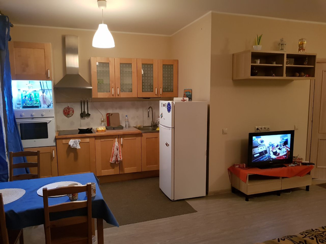 AD451528-CC50-42EC-A255-032921392985