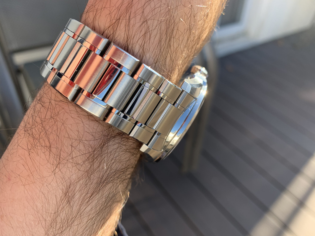 CC5A4C04-E5D3-40AF-BFD4-C0C56C9BD1A0