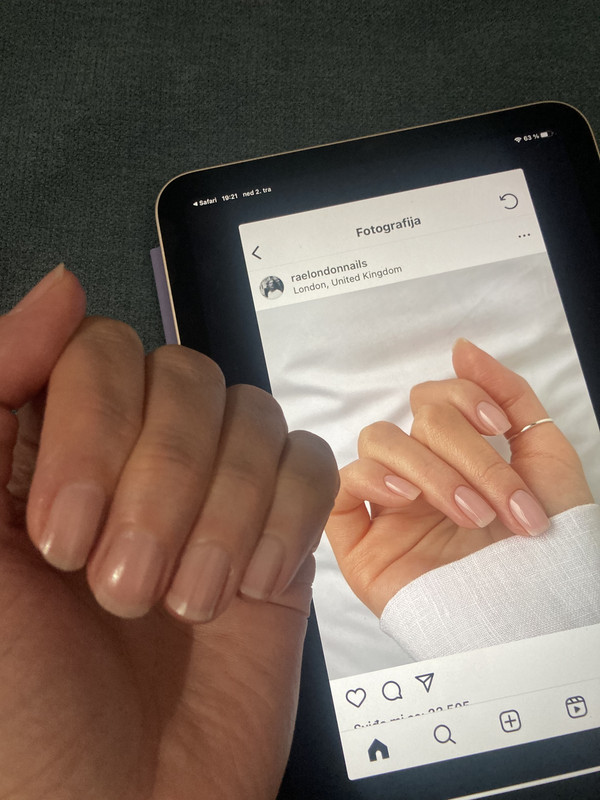 3A8DFE81-3044-4677-AD35-CB294473FB2A