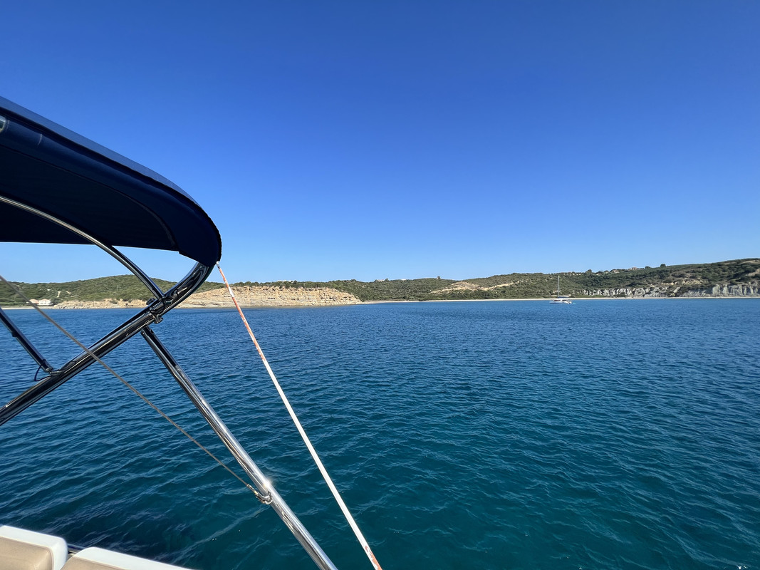 1E548B79-14D9-4E5A-85B1-EC163C66A1B1