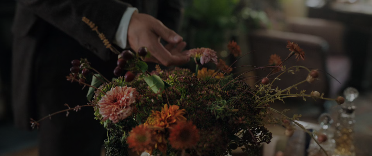 Enola Holmes (2020) (1080p WEBRip x265 10bit EAC3 5.1 - Erie) [TAoE].mkv[SS]0020