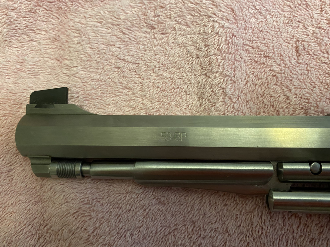 DCD0A4F4-146E-4BAB-9FD4-C3ADB1CA4F94