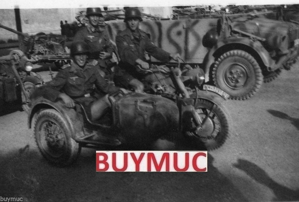 GEBIRGSJÄGER 1944 KROATIEN KARLOVAC PARADE