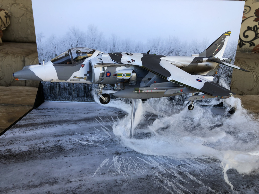 Arctic Camo + Canopy and Wheels Paint Masks Set for BAE Harrier Gr.7/9 1/48