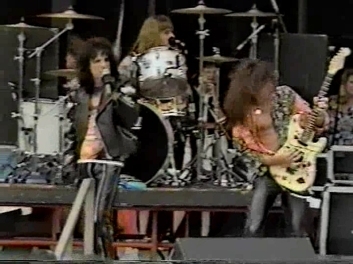 https://i.postimg.cc/FzG9q9xh/Alice-Cooper-Towson-Courthouse-Towson-Md-1991.png