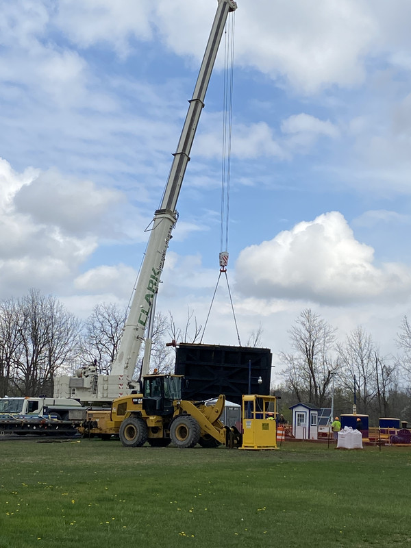 9B9B4C73-0C03-4817-9B46-CD4C7399C83A