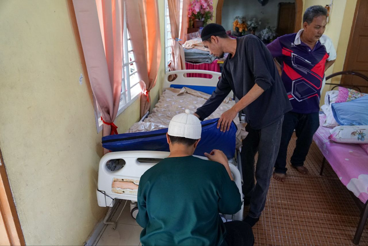 [Wakaf Katil Hospital Muafakat Care]
