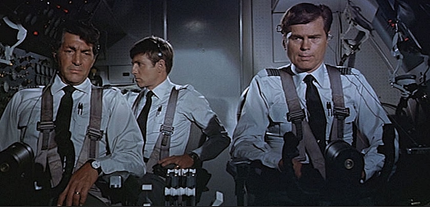 AIRPORT-CASINO-ROYALE-BARRY-NELSON-2-A-FOTOR.jpg