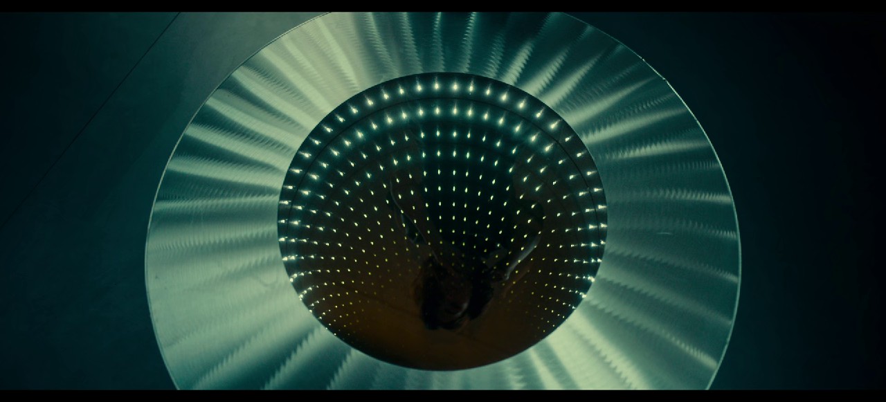 Simulant-2023-AMZN-WEB-DL-Hindi-English-1080p-8bit-HEVC-DDP-5-1-ESub-mkv-0004