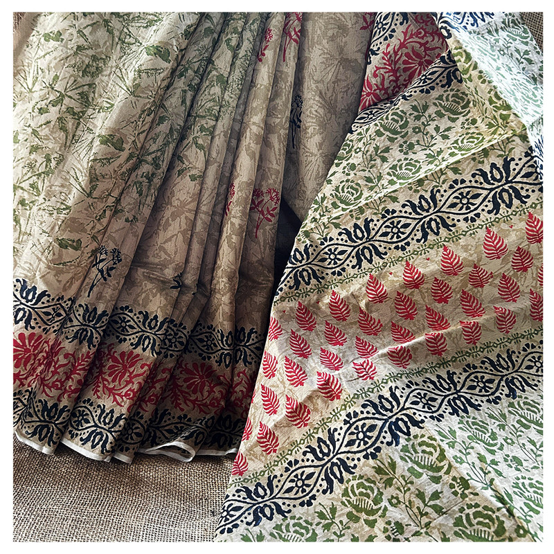 Hand Block Printed Biege Textured Saree with Red Floral Motifs