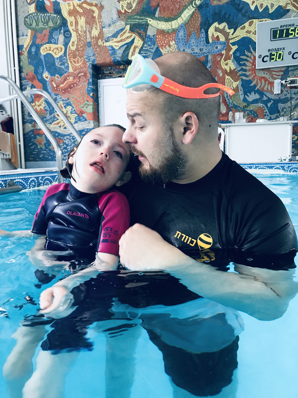 AF8FA548-5DA5-41E1-9D54-7FD85C59B6A6