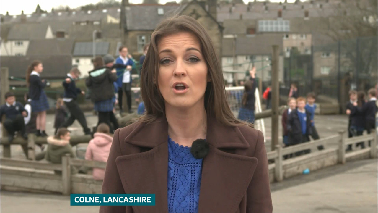 ITV Lunchtime News_20230329_13301355.ts_snapshot_19.11.709