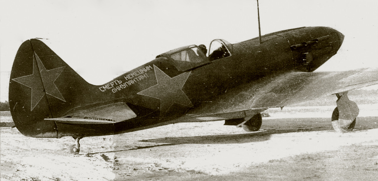 Mikoyan-Gurevich-MiG-3-with-the-slogan-Smert-Nemetskim-Okkupantam-or-Death-to-the-German-Occupants-0