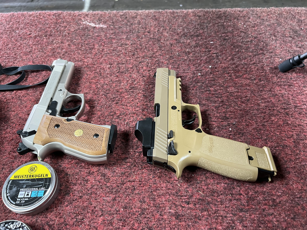 FEDAA6B9-30F2-4B7A-8323-5D85E9F40A06