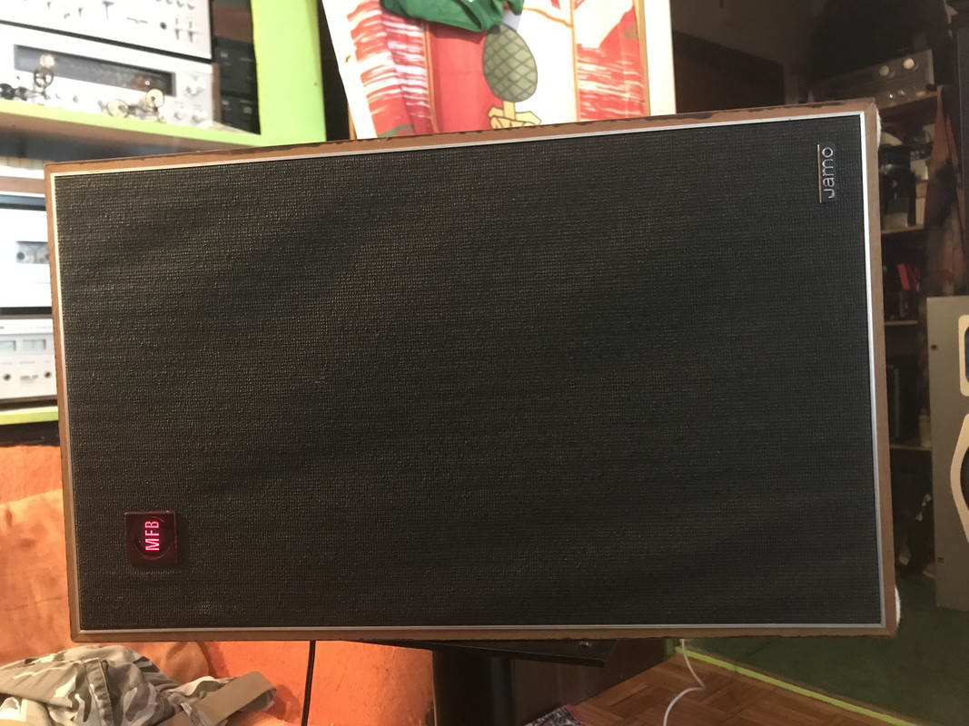 5788FF2F-0A19-4404-BC56-52061D764856