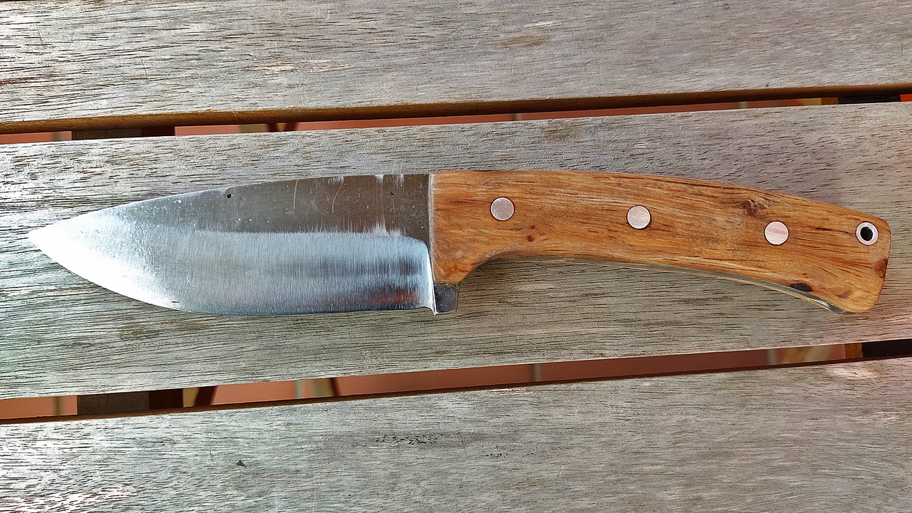 Knife-Prototype-Photo-Natural-Hiker-1.jpg