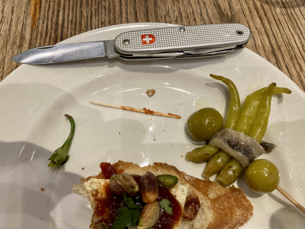 A1A14714-BFDF-4121-BC47-4024253FEFD8