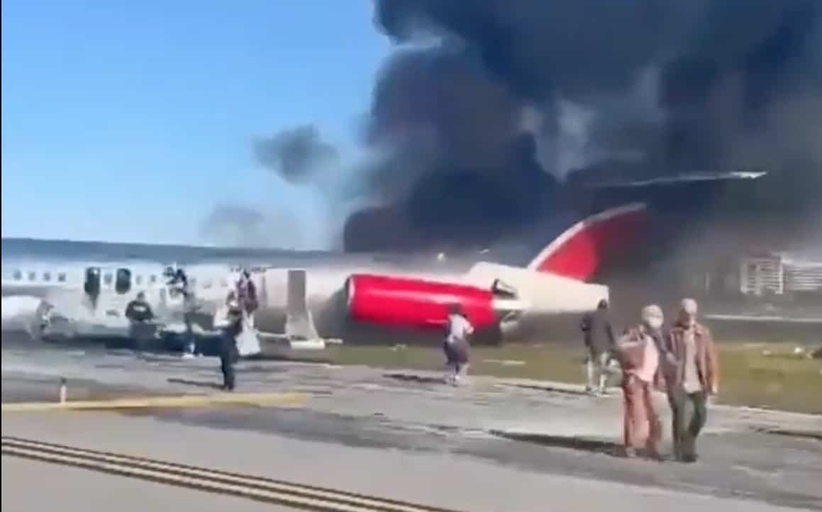 Avión se incendia al aterrizar en Miami, tenía 126 pasajeros a bordo