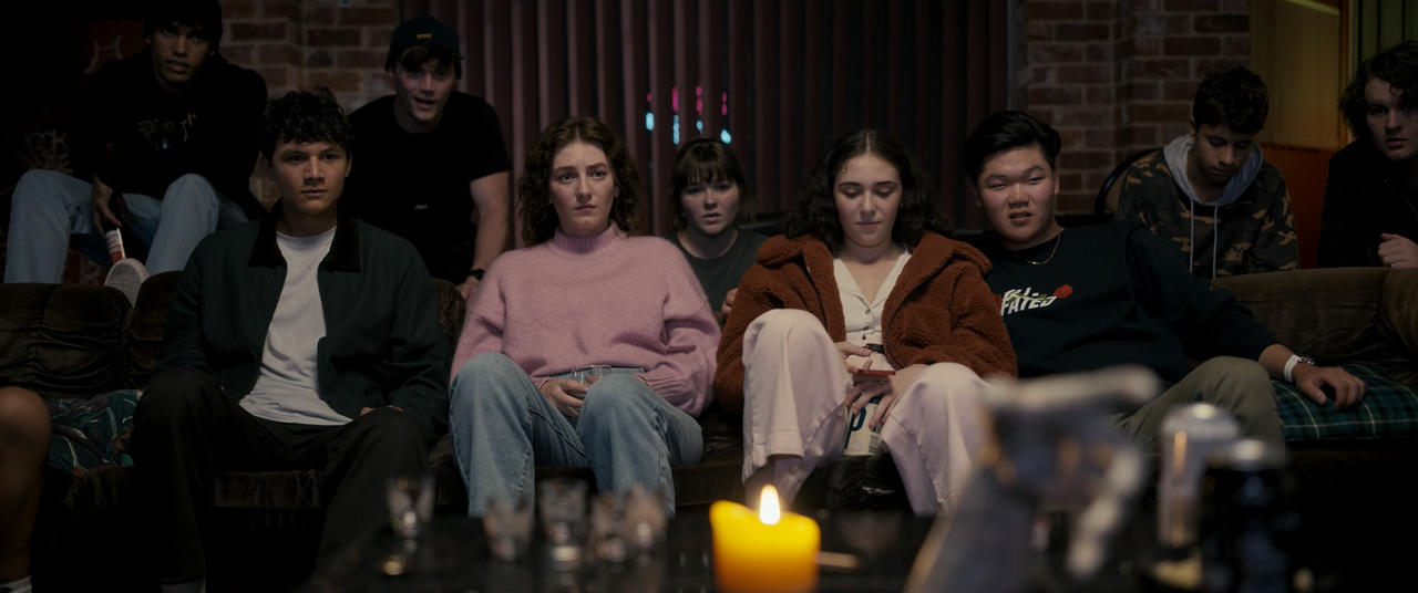 Talk to Me (2022) (1080p WEB-RIP AV1 Opus) [NeoNyx343] - [00:19:12.500]v1