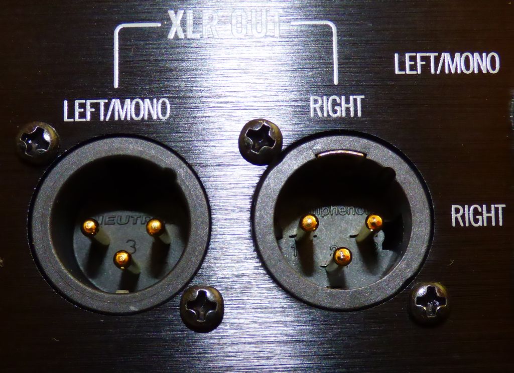 xlr_out