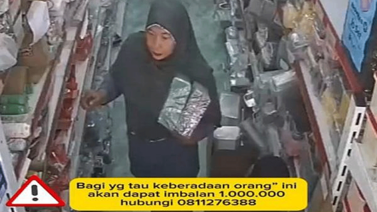 Komplotan Emak-Emak Terekam CCTV