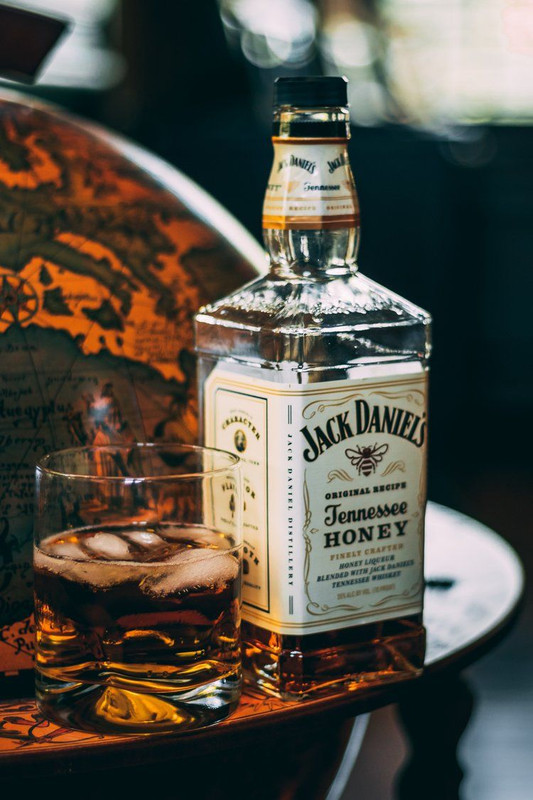 Whiskey-and-Coke-Recipe-Let-s-Drink.jpg