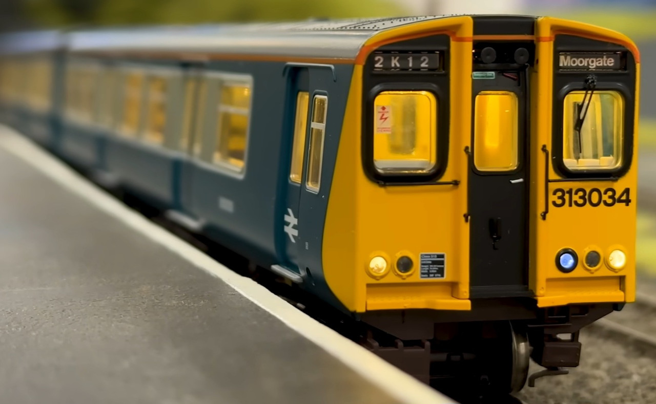 Bachmann Class 313 EMU Pic 4