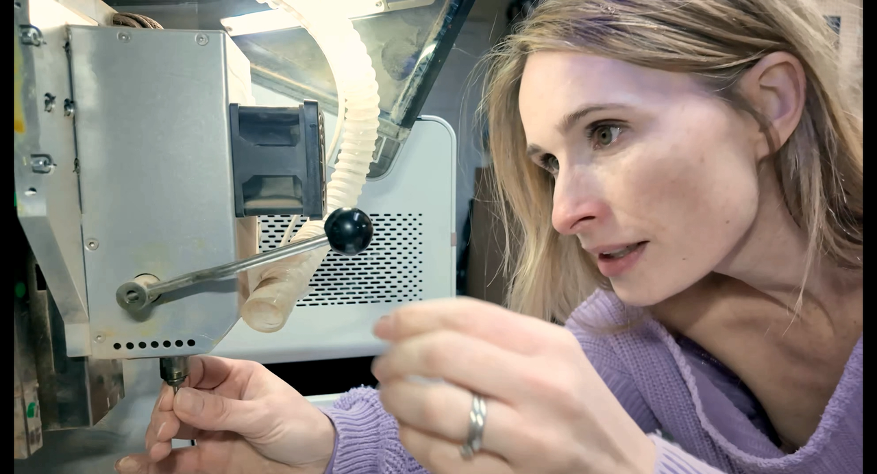 Can carving wood feel like 3d printing Exploring the Makera Carvera Air You Tube mpg 20260302 082