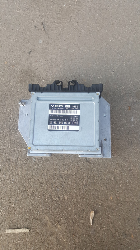 блок управления двигателем