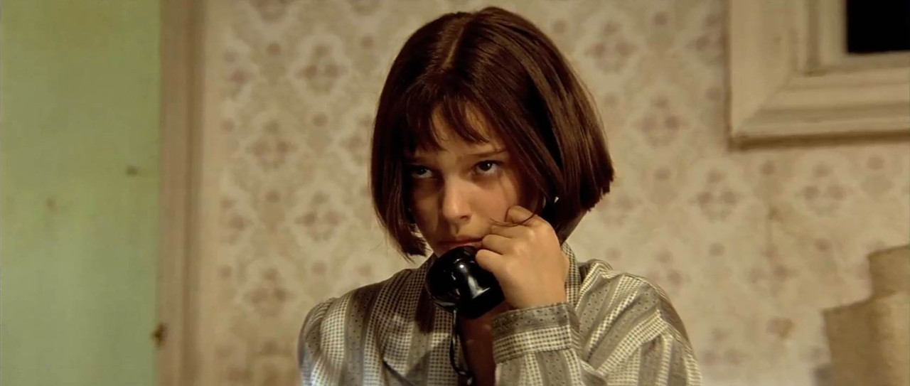 Léon: The Professional 1994 BluRay [Hindi + Tamil + English] 480p 720p 1080p ESub Screenshot