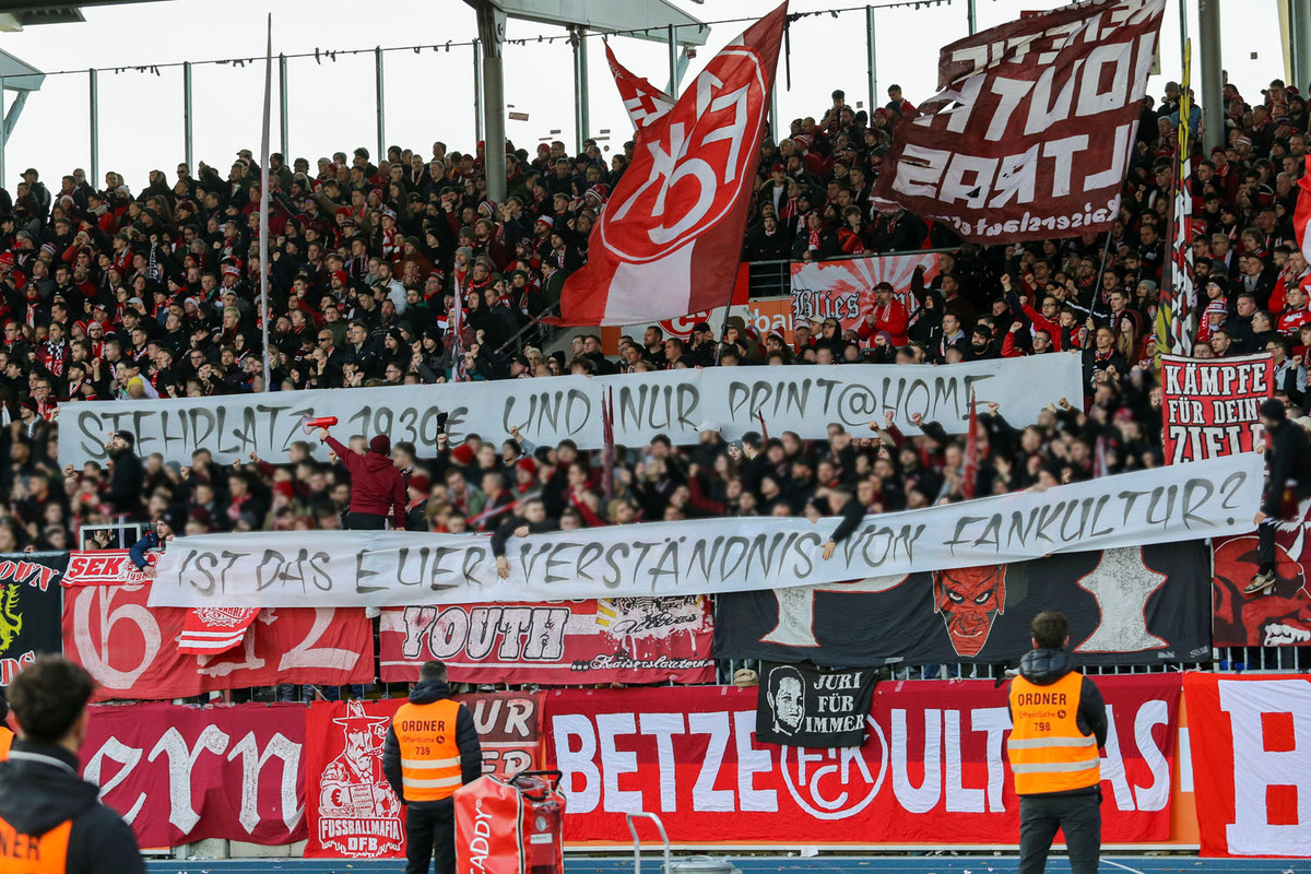 eintracht-braunschweig-1-fc-kaiserslautern-2-bundesliga-2023-2024-19