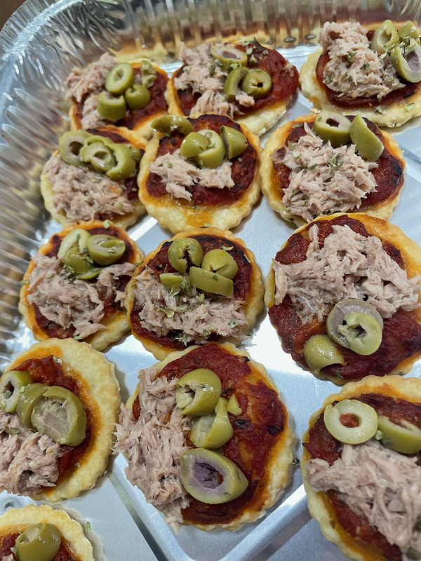 Mini Pizza De Atún