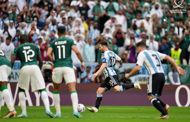 Argentina es derrota 1-2 por Arabia Saudita Argentina es derrota 1-2 por Arabia Saudita