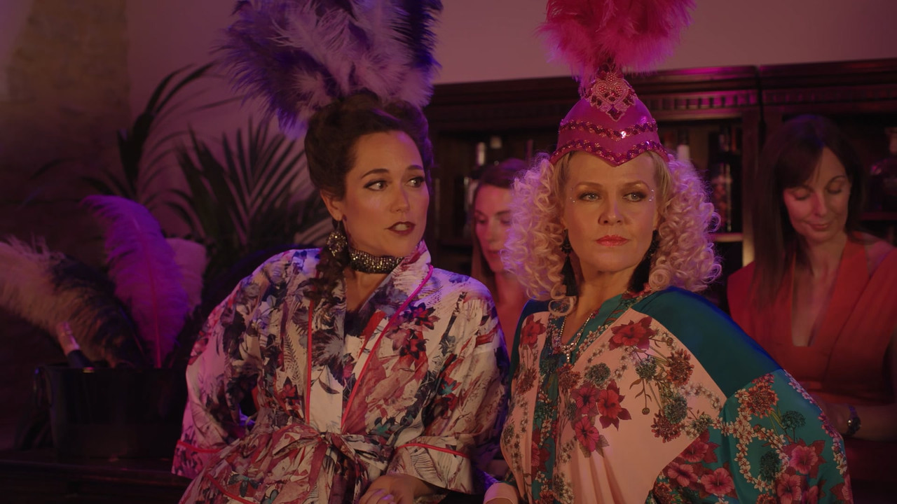 Agatha Raisin (2014) Season 2 S02 (1080p AMZN WEB-DL x265 HEVC 10bit EAC3 2.0 MONOLITH) [QxR]