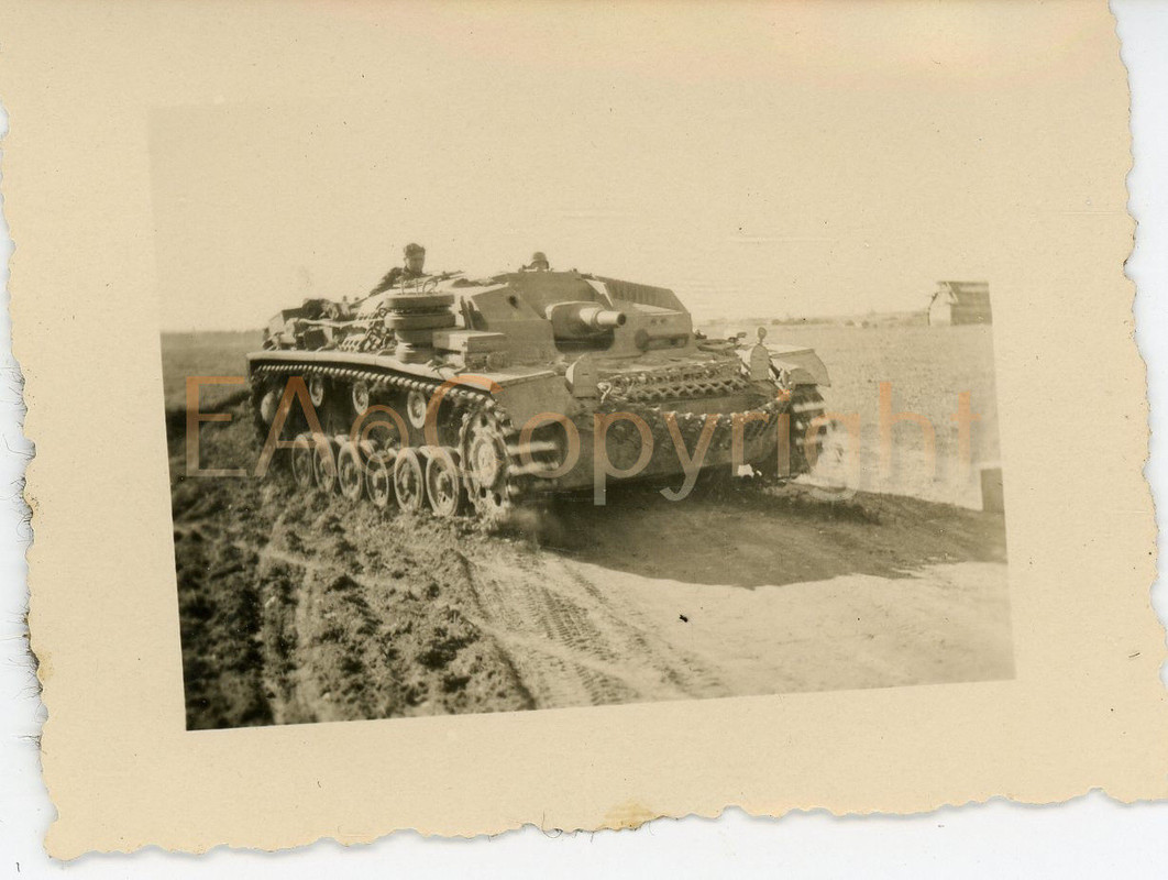 Russland Ukraine StuG Sturmgeschütz Panzer Tank Foto