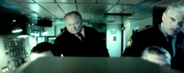 Kursk.2018.FRENCH.CAM.XViD-VEN0M.avi_snapshot_00.07.00_[2018.11.