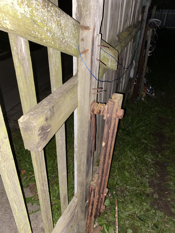 81798693-CA62-499A-865F-3613BD14246D